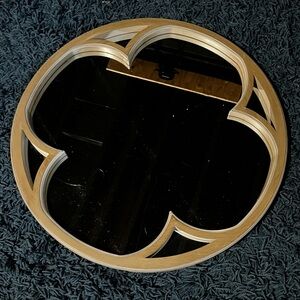 Circle accent mirror